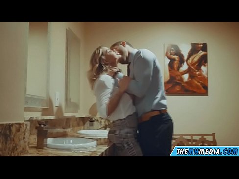 ❤️ När en bystig blondin förför dig på en offentlig toalett ️ Porno at porn sv.my-hentai-gallery.ru